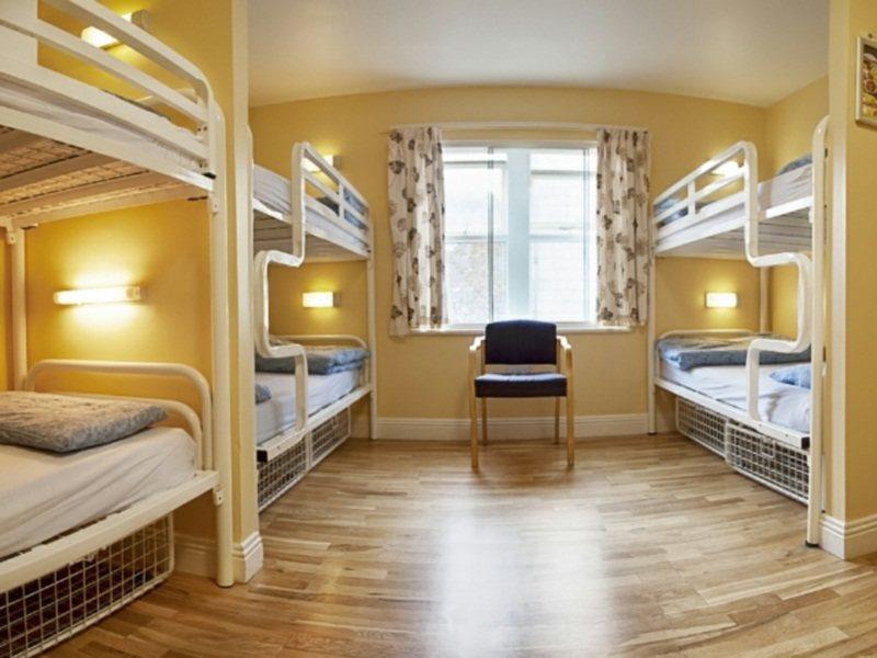 Snoozles Quay Street Tourist Hostel Голуэй Экстерьер фото