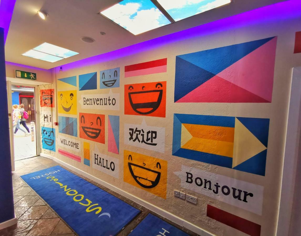 Snoozles Quay Street Tourist Hostel Голуэй Экстерьер фото