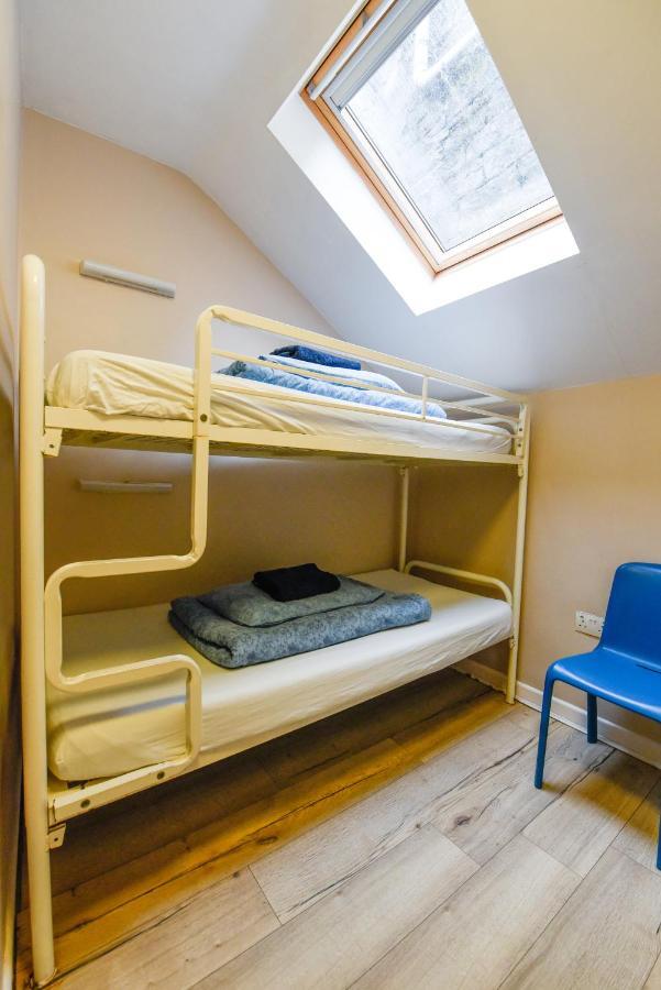 Snoozles Quay Street Tourist Hostel Голуэй Экстерьер фото