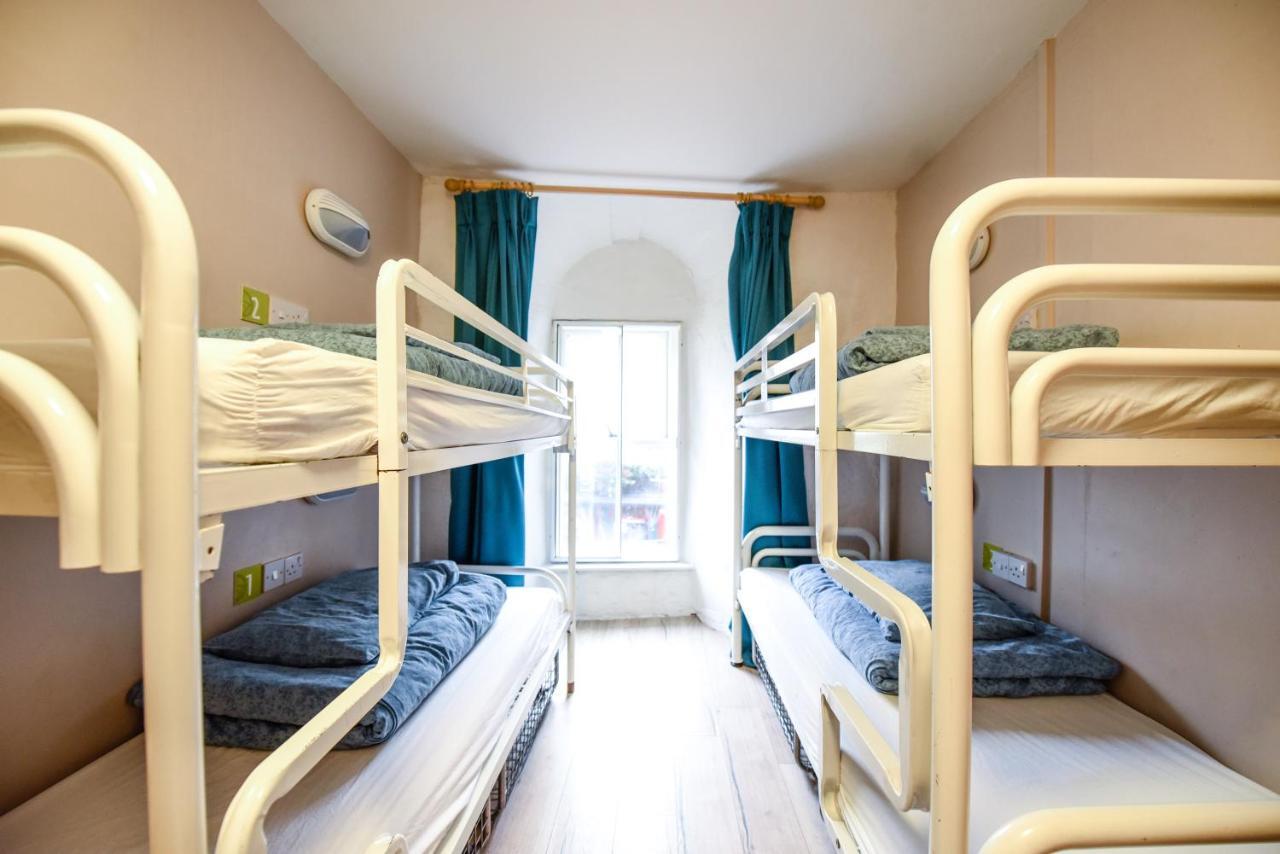 Snoozles Quay Street Tourist Hostel Голуэй Экстерьер фото